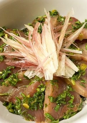 鰹のにら醤油漬け丼-レシピのメイン写真