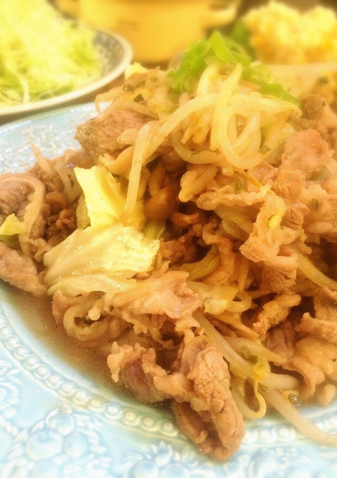 牛肉ともやしとキャベツの塩炒め-レシピのメイン写真