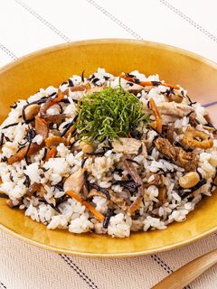 ひじき煮リメイク♪お手軽チャーハン-レシピのメイン写真