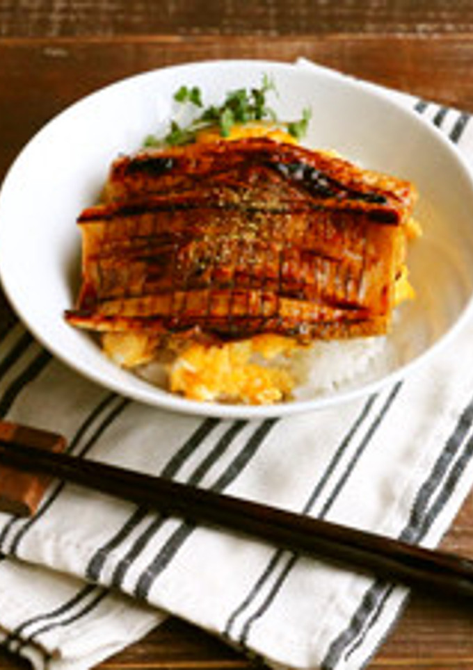 鰻もどき！ちくわと卵のかば焼き丼-レシピのメイン写真