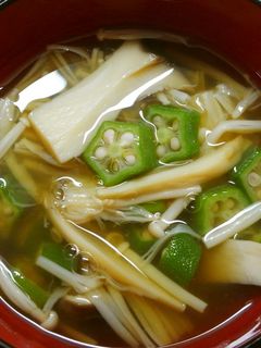 簡単♪オクラとエリンギ えのきのお吸い物-レシピのメイン写真