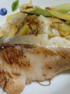 フライパンで簡単♬ぶりの照り焼きと葱一杯-レシピのメイン写真