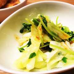 รูปของ ☆5分副菜キャベツと豆苗の蒸し炒め