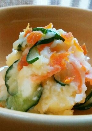 犬ご飯　ドライフルーツ入りポテサラ-レシピのメイン写真
