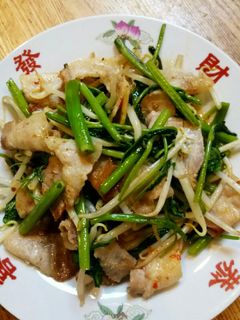 豚バラ肉と空真菜のピリ辛炒め-レシピのメイン写真