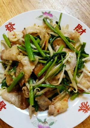 豚バラ肉と空真菜のピリ辛炒め-レシピのメイン写真