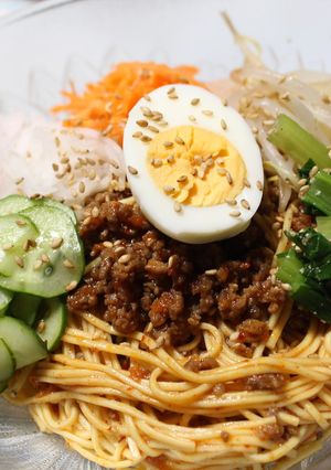 冷やし中華の乾麺で激旨！ビビン麺-レシピのメイン写真