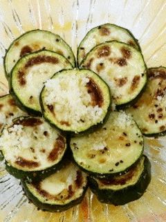 ベジ♪ズッキーニのステーキ♪チーズ味-レシピのメイン写真