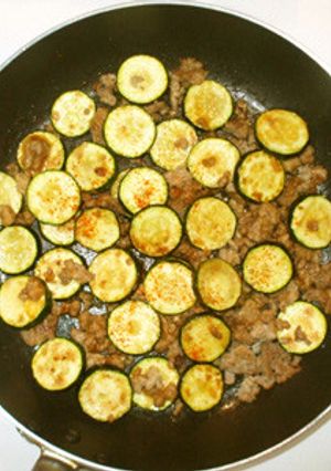 ズッキーニとひき肉の甘味噌炒め-レシピのメイン写真