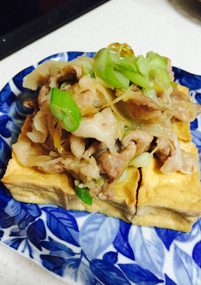 豚肉と長ネギ炒め厚揚げ豆腐のせ☆おつまみ-レシピのメイン写真