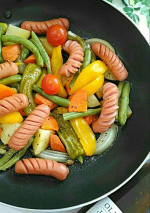 夏野菜&ウインナーのぎゅうぎゅう焼き-レシピのメイン写真