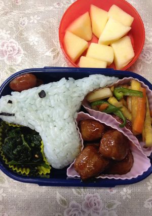恐竜♫パラサウロロフスのお弁当①-レシピのメイン写真