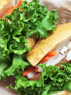 大根ピクルスでバインミー風サンドイッチ-レシピのメイン写真