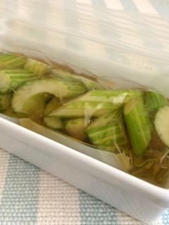 セロリの酢漬け☆サラダトッピング用-レシピのメイン写真