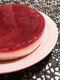 葡萄とヨーグルトのケーキ風二層ゼリー-レシピのメイン写真