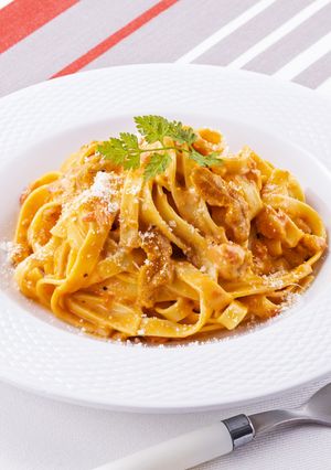 うにのチーズトマトクリームパスタ-レシピのメイン写真