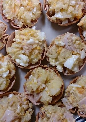 余った餃子の皮でカップサラダ-レシピのメイン写真
