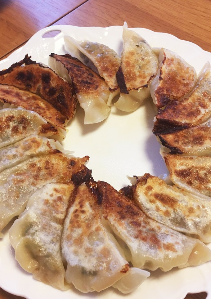 オイスターソースでコク旨☆我が家の餃子-レシピのメイン写真