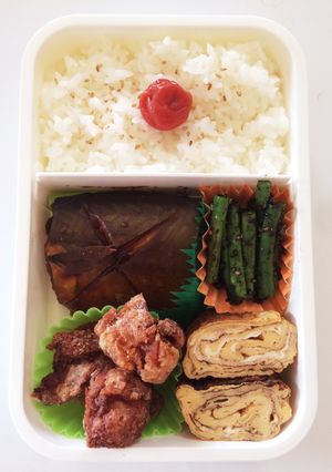 毎日男弁当⁂鯖味噌煮と鶏竜田揚げ弁当-レシピのメイン写真