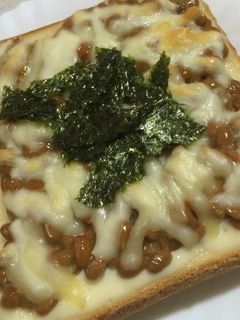 納豆トースト♬*.+゜-レシピのメイン写真