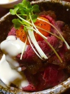 贅沢気分なローストビーフ丼-レシピのメイン写真