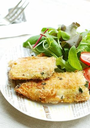 子供もパクパク♬鮭のチーズパン粉焼き-レシピのメイン写真