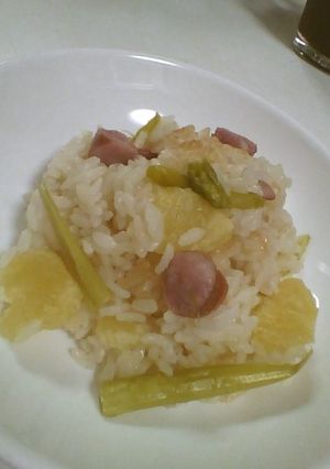 アスパラとじゃがいもの炊き込みご飯-レシピのメイン写真