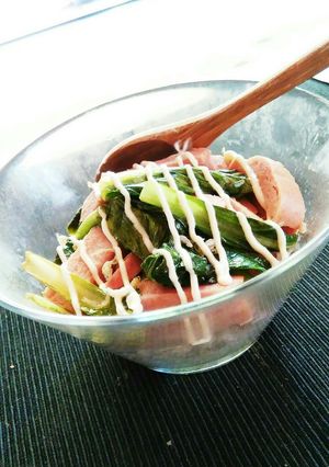 味付け不要。スパムと小松菜の簡単丼ご飯-レシピのメイン写真