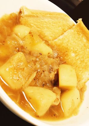 玉ねぎたっぷり♡とろとろオニオンスープ-レシピのメイン写真