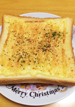 我が家の粉チーズトースト-レシピのメイン写真