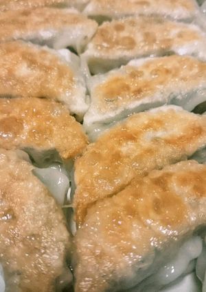 ニラ餃子☆簡単手作り餃子☆作り方＆焼き方-レシピのメイン写真