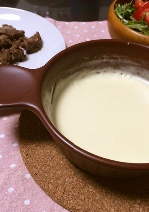 冷めてもいける♪チーズフォンデュ-レシピのメイン写真