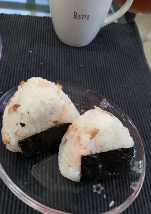 鮭とミョウガのおにぎり-レシピのメイン写真