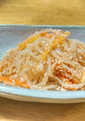 簡単美味♪しらたきと人参の明太バター炒め-レシピのメイン写真