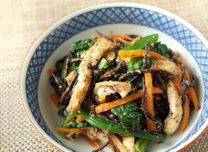 お惣菜屋のほうれん草とひじきの胡麻和え-レシピのメイン写真