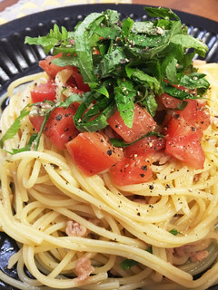 アヒージョオイルでトマトとツナ冷製パスタ-レシピのメイン写真