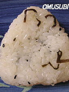 塩こんぶとゴマ塩おにぎり-レシピのメイン写真