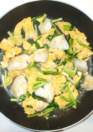 魚・たらと炒り卵の炒め物♪-レシピのメイン写真