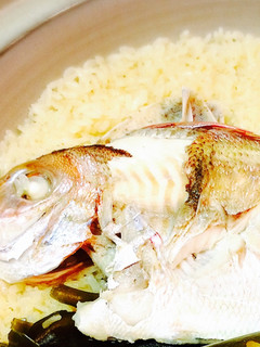 簡単!土鍋で鯛飯-レシピのメイン写真