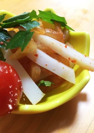 すぐ食べれるおつまみ☆キムチとカマボコ-レシピのメイン写真