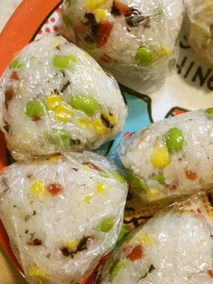 枝豆とコーンと甘い梅のおにぎり♥朝ご飯-レシピのメイン写真