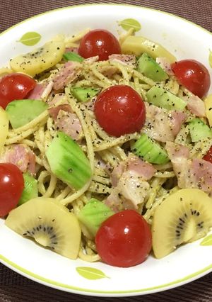 トマトとキウイのパスタ-レシピのメイン写真