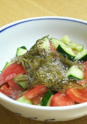 暑い日に！トマトと胡瓜の簡単ねばねば和え-レシピのメイン写真