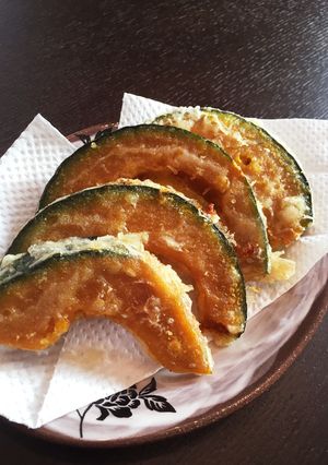 祖母直伝＊塩で頂くかぼちゃの天ぷら-レシピのメイン写真