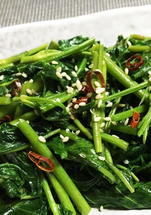 簡単！空芯菜のシャキシャキニンニク炒め-レシピのメイン写真