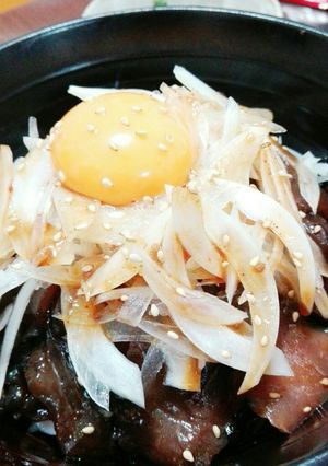 ピリリ甘辛な、韓国風ユッケ丼!!-レシピのメイン写真