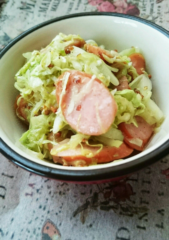 キャベツとソーセージの粒マスタード炒め-レシピのメイン写真