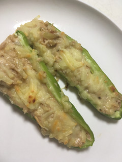 ロングピーマンのツナチーズ焼き-レシピのメイン写真