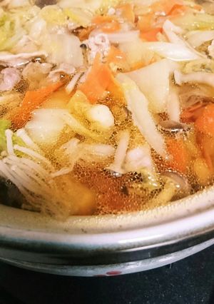 ☆旨味たっぷり醤油ベース鍋☆-レシピのメイン写真