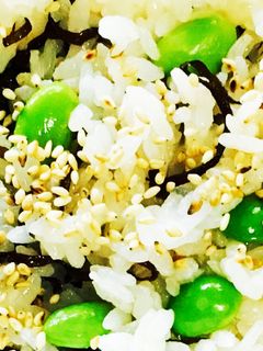 塩昆布と枝豆のご飯-レシピのメイン写真